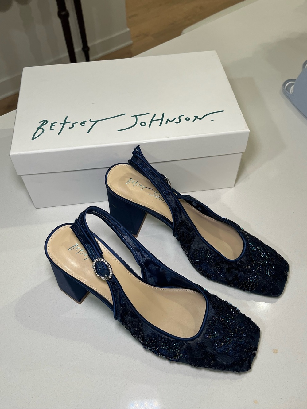 Ninah Mesh Block Heel Slingback Pumps - Picture 3 of 8